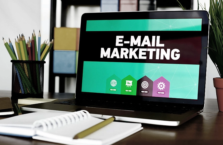 contar con una estrategia de email marketing de tu universidad te sirve para mejorar la reputación, fidelizar y aumentar el numero de matriculas